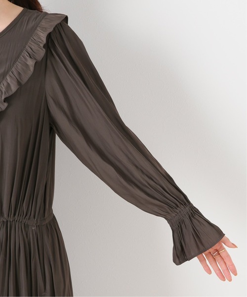 【極美品】SLOBE IENA定価17600円　割繊フリルワンピース　手洗い可能 極美品】SLOBE IENA定価17600円 割繊フリルワンピース 手洗い
