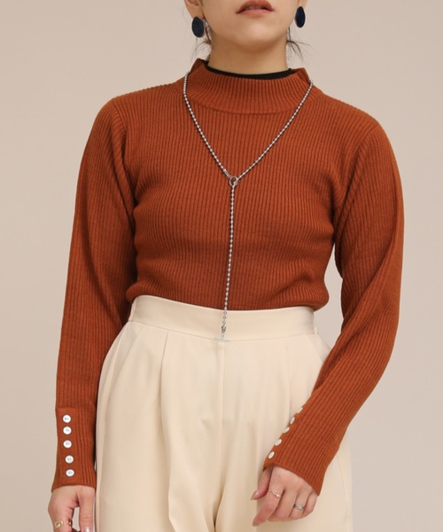 ap retro（アプレトロ）の「袖ボリュームボトルネックリブニット/プチハイネックリブニット【ZOZO限定アイテム】（ニット/セーター・レディース・ベージュ系その他2/グレイッシュベージュ/ブラック系その他/ベージュ/ホワイト系その他/ダークオレンジ/グレー系その他/ブラック/オレンジ系その他/ベージュ系その他/トップグレー/オフホワイト・FREE）」の11枚目の写真