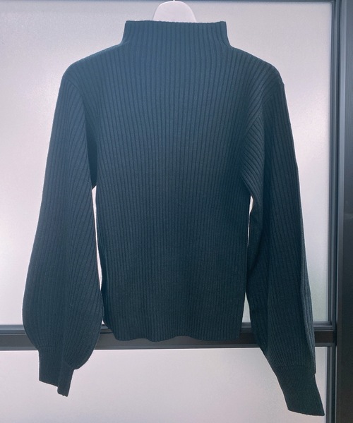 ap retro（アプレトロ）の「袖ボリュームボトルネックリブニット/プチハイネックリブニット【ZOZO限定アイテム】（ニット/セーター・レディース・ベージュ系その他2/グレイッシュベージュ/ブラック系その他/ベージュ/ホワイト系その他/ダークオレンジ/グレー系その他/ブラック/オレンジ系その他/ベージュ系その他/トップグレー/オフホワイト・FREE）」の22枚目の写真