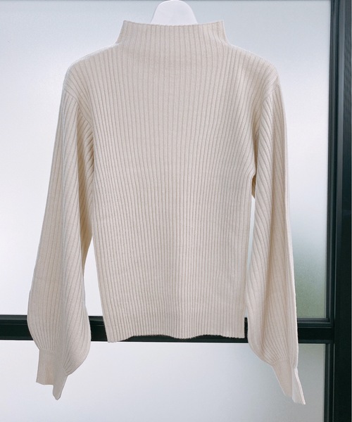 ap retro（アプレトロ）の「袖ボリュームボトルネックリブニット/プチハイネックリブニット【ZOZO限定アイテム】（ニット/セーター・レディース・ベージュ系その他2/グレイッシュベージュ/ブラック系その他/ベージュ/ホワイト系その他/ダークオレンジ/グレー系その他/ブラック/オレンジ系その他/ベージュ系その他/トップグレー/オフホワイト・FREE）」の18枚目の写真
