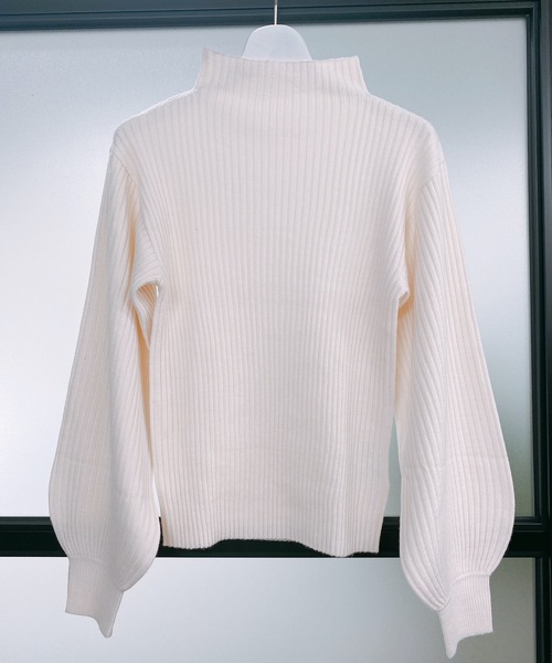 ap retro（アプレトロ）の「袖ボリュームボトルネックリブニット/プチハイネックリブニット【ZOZO限定アイテム】（ニット/セーター・レディース・ベージュ系その他2/グレイッシュベージュ/ブラック系その他/ベージュ/ホワイト系その他/ダークオレンジ/グレー系その他/ブラック/オレンジ系その他/ベージュ系その他/トップグレー/オフホワイト・FREE）」の20枚目の写真