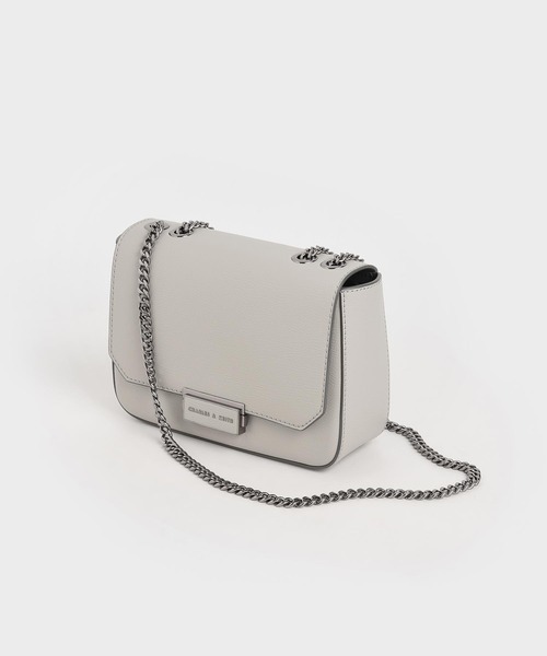 CHARLES & KEITH（チャールズ & キース）の「チェーンストラップ