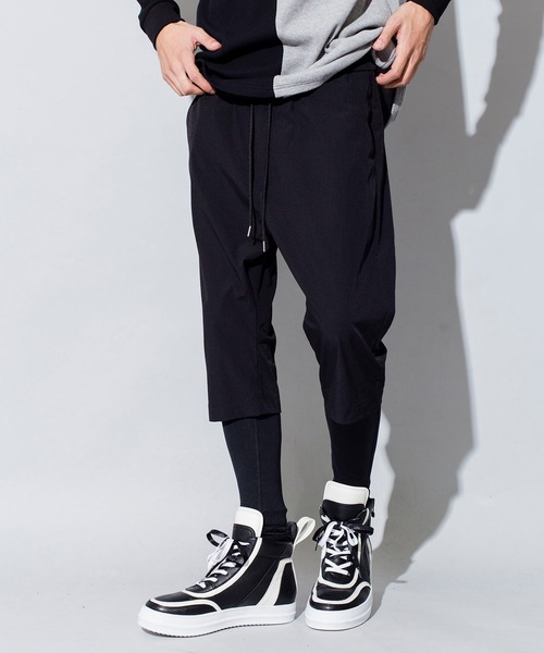 NO ID.(ノーアイディ)の「【NO ID.】Stretch Layered Sarrouel Cropped Pants / ストレッチ レイヤード サルエル クロップド パンツ(その他パンツ・メンズ・ブラック系その他/ブラック・1/3/2)」の20枚目の写真
