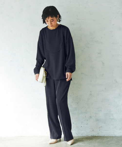 qualite(カリテ)の「【WEB・一部店舗限定】起毛サテンカッティングブラウス(シャツ/ブラウス・レディース・ベージュ/ネイビー/カーキ・フリー)」の15枚目の写真