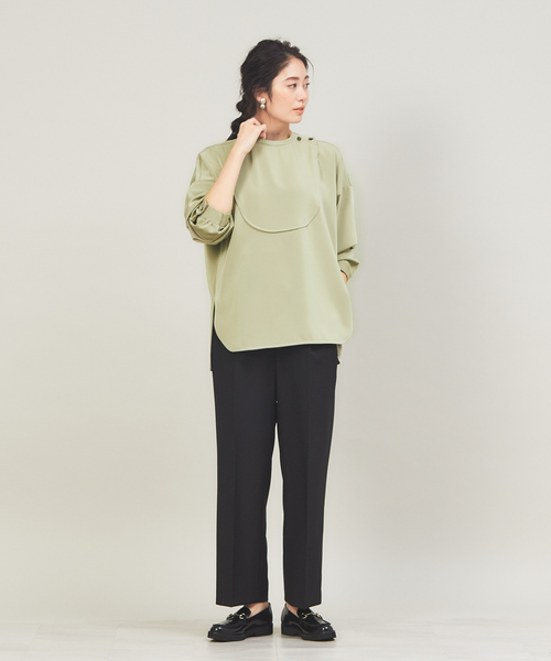qualite(カリテ)の「【WEB・一部店舗限定】起毛サテンカッティングブラウス(シャツ/ブラウス・レディース・ベージュ/ネイビー/カーキ・フリー)」の16枚目の写真