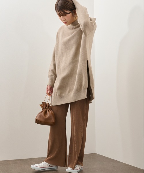 Ambre Neige(アンブルネージュ)の「バックデザインスリットニット/【WEB/EC限定商品】(ニット/セーター・レディース・ベージュ/カーキ・FREE)」の18枚目の写真
