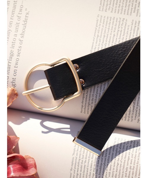 Darich(ダーリッチ)の「アクセントバックルベルト(ベルト・レディース・ブラック/ブラウン/アイボリー・FREE)」の3枚目の写真