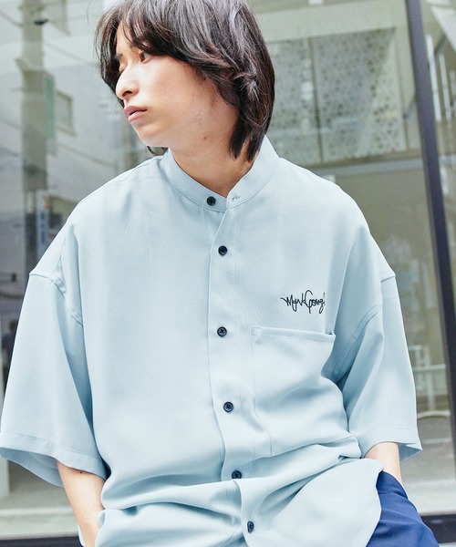 Mark Gonzales（マーク・ゴンザレス）の「Mark Gonzales/マークゴンザレス MONO-MART別注 ブライトポプリン オーバーサイズ クレリック 1/2 sleeve バンドカラーシャツ（シャツ/ブラウス・メンズ・ライトグレー/ブラック/ブラック系その他/グレー系その他/ベージュ系その他/ライラック/グレイッシュベージュ/グレイッシュブルー・M/L）」の7枚目の写真