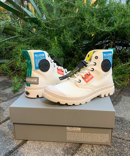 PALLADIUM(パラディウム)の「PALLADIUM/パラディウム PAMPA LITE OVB NEON/パンパ ライト オーバーラボ ネオン(スニーカー・メンズ・ホワイト/グレー/カーキ/ブラック・24cm/26cm/28cm/23.5cm/25.5cm/27.5cm/23cm/25cm/27cm/22.5cm/24.5cm/26.5cm)」の6枚目の写真