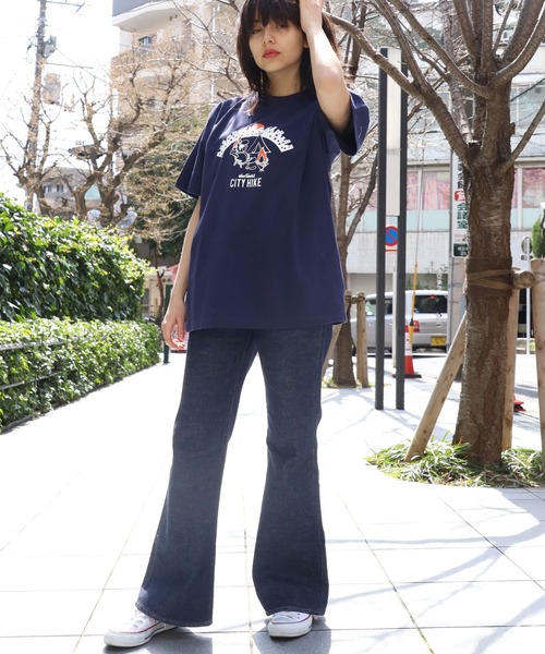 WILD THINGS（ワイルドシングス）の「WILDTHINGS/ワイルドシングス CITY HIKE ロゴプリント 半袖/Tシャツ（Tシャツ/カットソー・メンズ・ホワイト/ブラック/ネイビー/サンドベージュ・M/L/XL）」の9枚目の写真