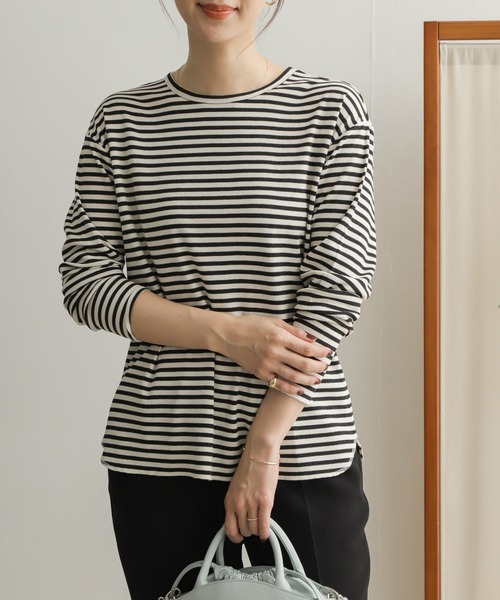 URBAN RESEARCH DOORS（アーバンリサーチドアーズ）の「【WEB限定】ハニカムボーダーロングTシャツ（Tシャツ/カットソー・レディース・ブラック/グレー/ラベンダー/ブルー系その他・ONE）」の2枚目の写真