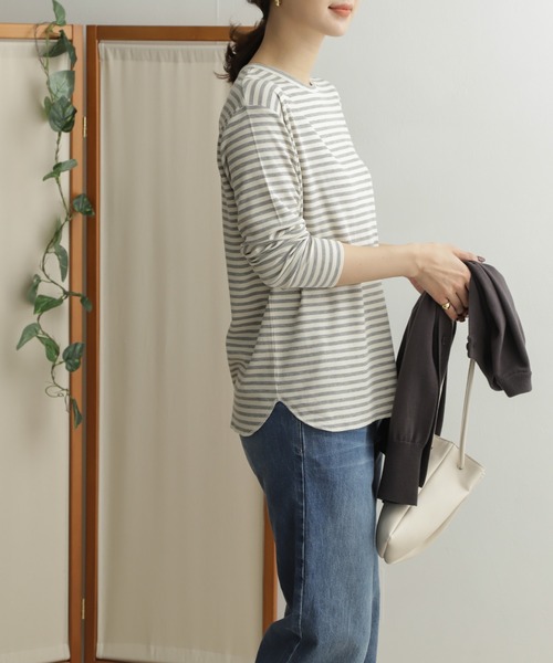 URBAN RESEARCH DOORS（アーバンリサーチドアーズ）の「【WEB限定】ハニカムボーダーロングTシャツ（Tシャツ/カットソー・レディース・ブラック/グレー/ラベンダー/ブルー系その他・ONE）」の16枚目の写真