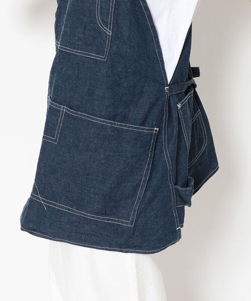 CAL O LINE（キャルオーライン）の「CAL O LINE /キャルオーライン　utility denim apron 2nd（ベスト・メンズ・ブルー・FREE）」の9枚目の写真
