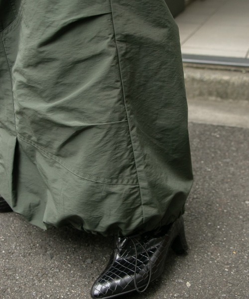 Kastane（カスタネ）の「リメイク風ミリタリージャンスカ（ジャンパースカート・レディース・ダークグリーン/ブラック・FREE）」の8枚目の写真