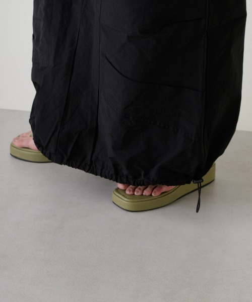 Kastane（カスタネ）の「リメイク風ミリタリージャンスカ（ジャンパースカート・レディース・ダークグリーン/ブラック・FREE）」の15枚目の写真