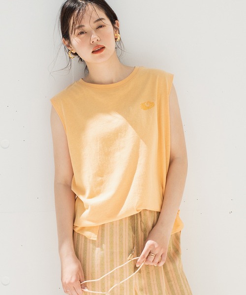 FRUIT OF THE LOOM(フルーツオブザルーム)の「【FRUIT OF THE LOOM for SALON】ノースリーブTシャツ(Tシャツ/カットソー・レディース・カーキ/オレンジ/ラベンダー/ベージュ・FREE)」の4枚目の写真