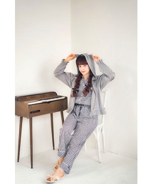PINK HOUSE(ピンクハウス)の「耳フード付きパーカー(パーカー・レディース・ホワイト×ブラック/杢グレー/ライトベージュ・フリー)」の8枚目の写真