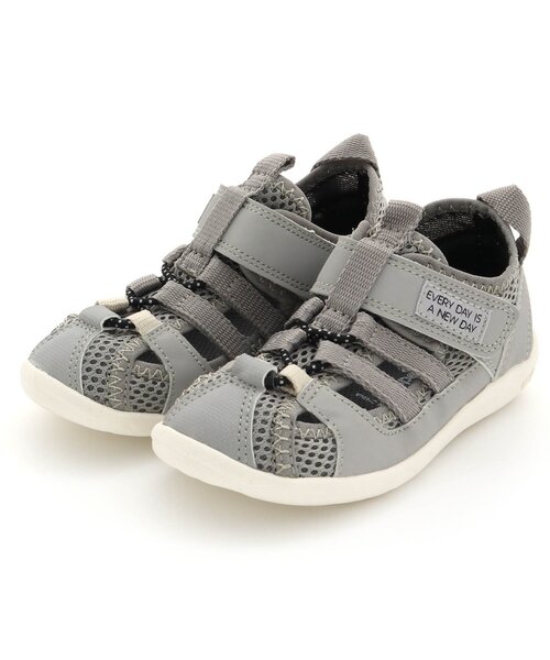 IFME（イフミー）の「IFME(イフミー)編み上げ水抜きユニサンダル(トドラー)（サンダル・キッズ・ブラック/グリーン/アイボリー/グレー/ピンク・16/18/20/19/17）」の4枚目の写真