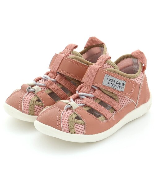 IFME（イフミー）の「IFME(イフミー)編み上げ水抜きユニサンダル(トドラー)（サンダル・キッズ・ブラック/グリーン/アイボリー/グレー/ピンク・16/18/20/19/17）」の5枚目の写真