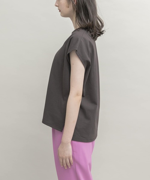 UR Lab.（アーバンリサーチラボ）の「ICESUMMER フレンチスリーブTシャツ（Tシャツ/カットソー・レディース・ライトブルー/オレンジ/カーキ/ブラック/ライトベージュ/オフホワイト/ダークブラウン・FREE）」の17枚目の写真