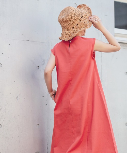natural couture(ナチュラルクチュール)の「綿麻フリンジテントラインワンピース(ワンピース・レディース・ブラック/グレー/インディゴブルー/オレンジ/ライトベージュ・MEDIUM/LARGE)」の12枚目の写真