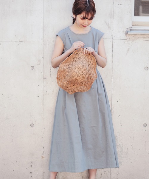 natural couture(ナチュラルクチュール)の「綿麻フリンジテントラインワンピース(ワンピース・レディース・ブラック/グレー/インディゴブルー/オレンジ/ライトベージュ・MEDIUM/LARGE)」の8枚目の写真