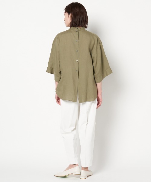 HELIOPOLE（エリオポール）の「80リネンBARBARAスタンドカラーブラウス（シャツ/ブラウス・レディース・スカイブルー/ホワイト/カーキ/ライトイエロー・38）」の10枚目の写真