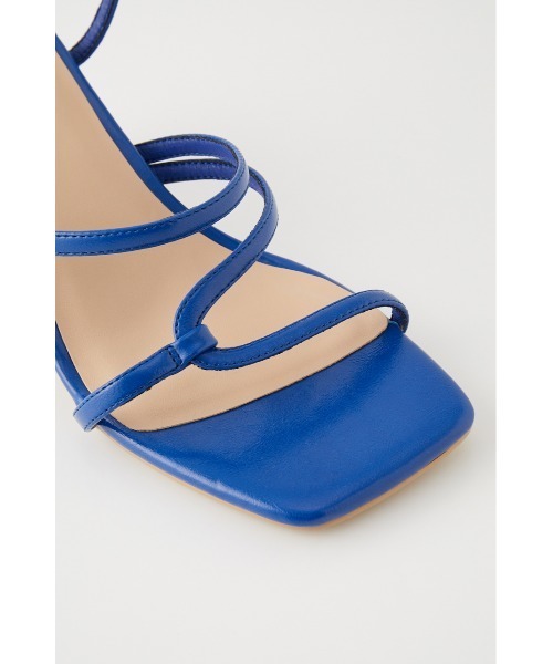 SLY（スライ）の「THIN STRAP CROSS SANDAL ストラップ クロス サンダル（サンダル・レディース・ブラック/アイボリー/ブルー・MEDIUM/LARGE/SMALL）」の5枚目の写真
