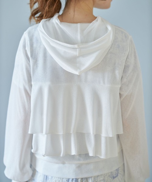 tocco closet(トッコ クローゼット)の「クリアビジューファスナー梨地UV加工バックフリルパーカー(パーカー・レディース・ブラック/オフホワイト/カーキ・M)」の13枚目の写真