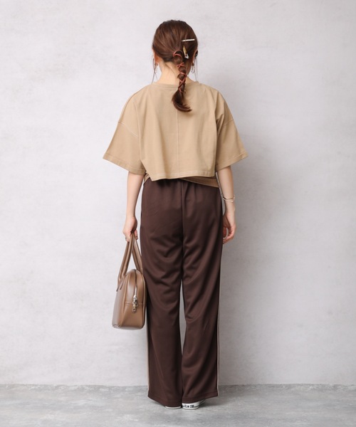 Bonjour Sagan(ボンジュールサガン)の「配色ステッチちびTEE【ZOZO限定アイテム】(Tシャツ/カットソー・レディース・ブラック/ダークオレンジ/ベージュ/グリーン/ダークグリーン/オフホワイト・FREE)」の11枚目の写真