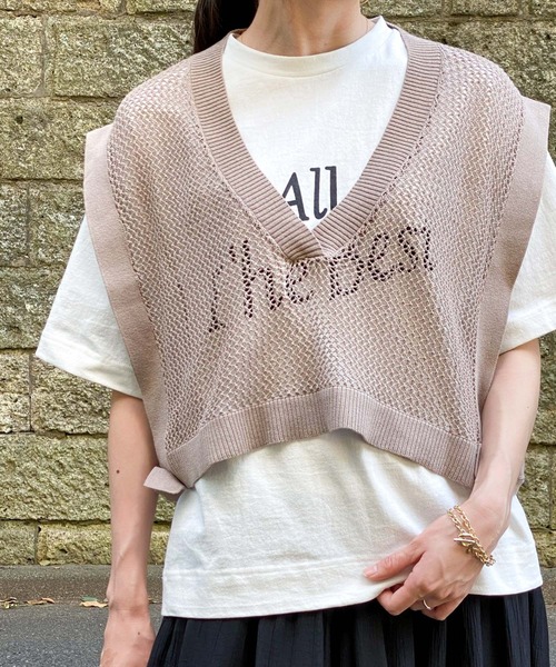 ottilie(オティーリエ)の「Vネックショート丈メュシュベスト(ニット/セーター・レディース・ブラック/モカ・FREE)」の10枚目の写真