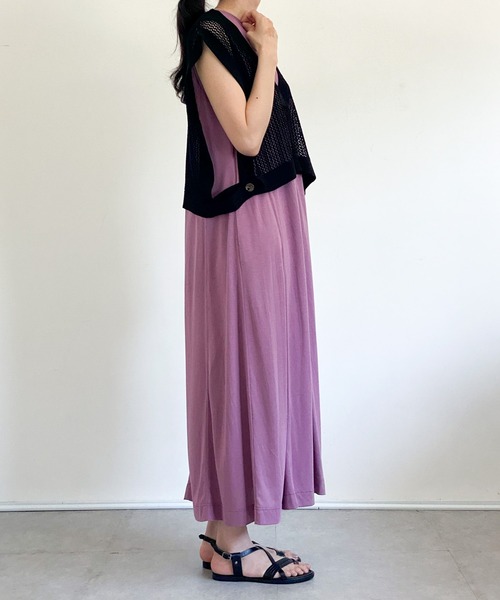 ottilie(オティーリエ)の「Vネックショート丈メュシュベスト(ニット/セーター・レディース・ブラック/モカ・FREE)」の22枚目の写真