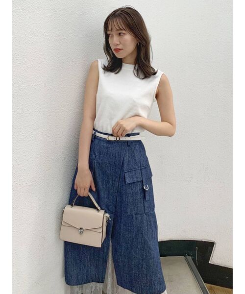 dazzlin（ダズリン）の「バックリボンノースリトップス（Tシャツ/カットソー・レディース・ブラック/グレー/オフホワイト/モカ・FREE）」の6枚目の写真