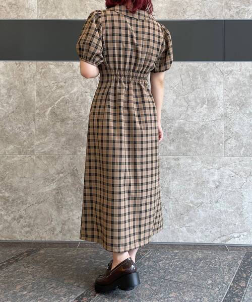 MAJESTIC LEGON（マジェスティックレゴン）の「ステッチコンシャスワンピ（ワンピース・レディース・ブラウン系その他2/ネイビー/ブラック・SMALL/MEDIUM）」の13枚目の写真