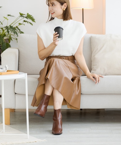 ZAKKA-BOX（ザッカボックス）の「スクエアトゥヒールショートブーツ（ブーツ・レディース・ブラック/ベージュ/ブラウン/アイボリー・23㎝/24㎝/25㎝/23.5㎝/24.5㎝）」の17枚目の写真