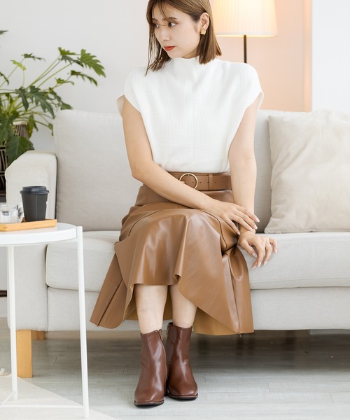 ZAKKA-BOX（ザッカボックス）の「スクエアトゥヒールショートブーツ（ブーツ・レディース・ブラック/ベージュ/ブラウン/アイボリー・23㎝/24㎝/25㎝/23.5㎝/24.5㎝）」の10枚目の写真