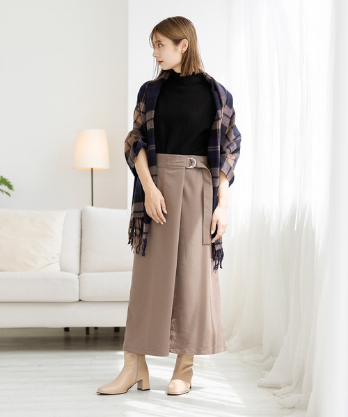 ZAKKA-BOX（ザッカボックス）の「スクエアトゥヒールショートブーツ（ブーツ・レディース・ブラック/ベージュ/ブラウン/アイボリー・23㎝/24㎝/25㎝/23.5㎝/24.5㎝）」の13枚目の写真