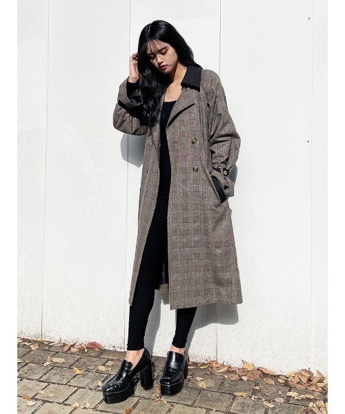 ENVYM（アンビー）の「タックスリーブトレンチＣＴ（トレンチコート・レディース・グレー/チェック・FREE）」の2枚目の写真