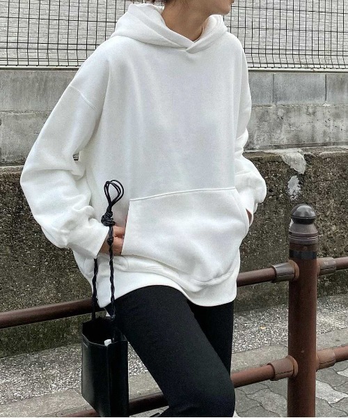 feepur（フェピュール）の「裏起毛オーバーサイズパーカー（パーカー・レディース・オフホワイト/チャコールグレー/杢グレー/グリーン/ブルー/エンジ・MEDIUM）」の2枚目の写真