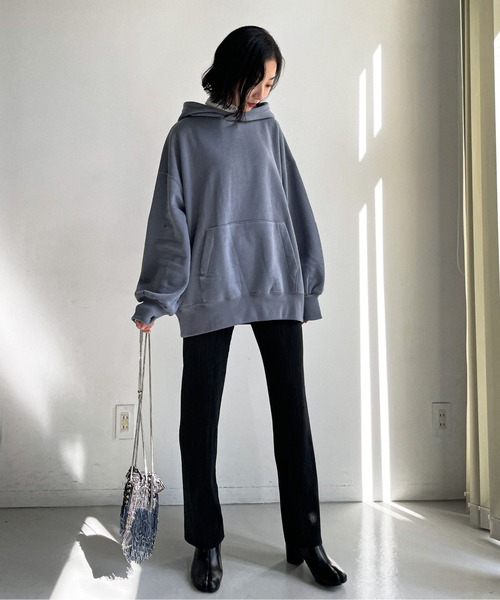 feepur（フェピュール）の「裏起毛オーバーサイズパーカー（パーカー・レディース・オフホワイト/チャコールグレー/杢グレー/グリーン/ブルー/エンジ・MEDIUM）」の20枚目の写真