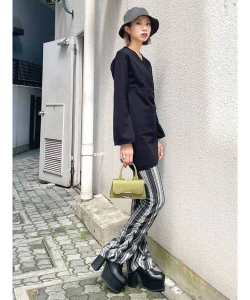 EMODA（エモダ）の「ギャザーフィットフレアパンツ（その他パンツ・レディース・グレー/ブラック/その他・FREE）」の15枚目の写真