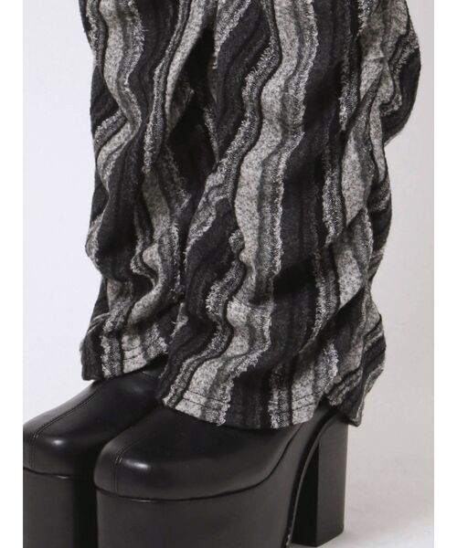 EMODA（エモダ）の「ギャザーフィットフレアパンツ（その他パンツ・レディース・グレー/ブラック/その他・FREE）」の9枚目の写真