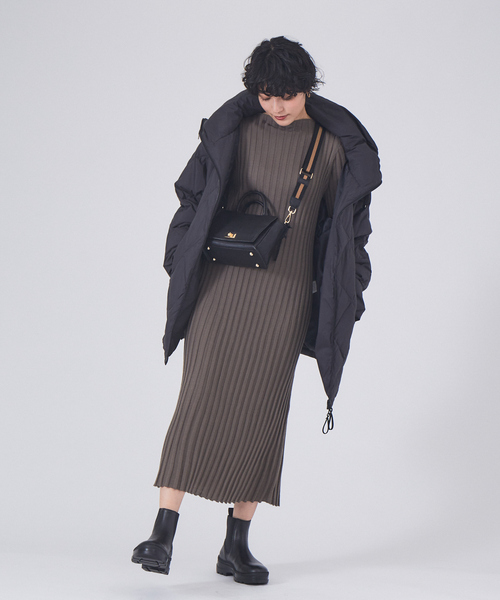 Rouge vif(ルージュヴィフ)の「タフタダウン(ダウンジャケット/コート・レディース・グレー/ブラック・38/36)」の14枚目の写真