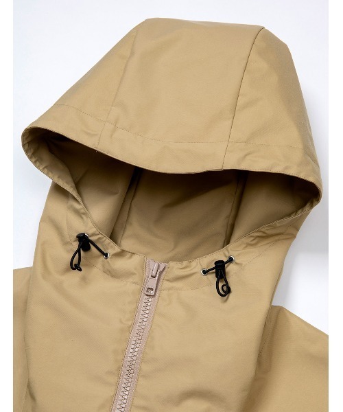 MR.GENTLEMAN（ミスタージェントルマン）の「NYLON MOUNTAIN PARKA（マウンテンパーカー・メンズ・カーキ/ベージュ/ブラック・MEDIUM/X-LARGE/LARGE）」の7枚目の写真