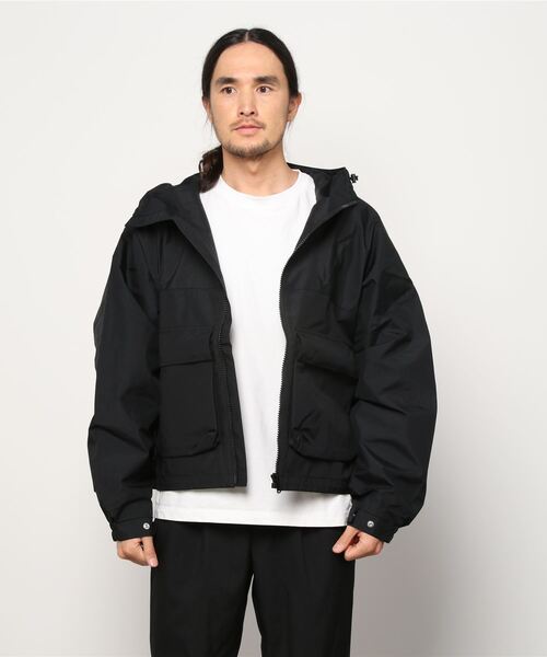 MR.GENTLEMAN（ミスタージェントルマン）の「NYLON MOUNTAIN PARKA（マウンテンパーカー・メンズ・カーキ/ベージュ/ブラック・MEDIUM/X-LARGE/LARGE）」の8枚目の写真
