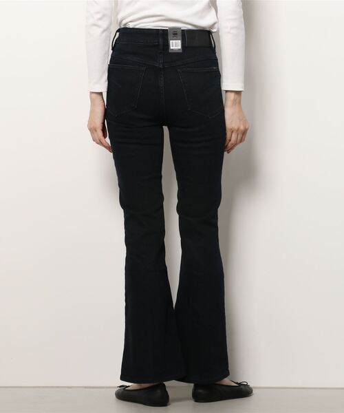 G-STAR(ジースター)の「3301 FLARE JEANS/フレア/スキニー(デニムパンツ・レディース・ダークインディゴブルー・25/30/25/28)」の8枚目の写真