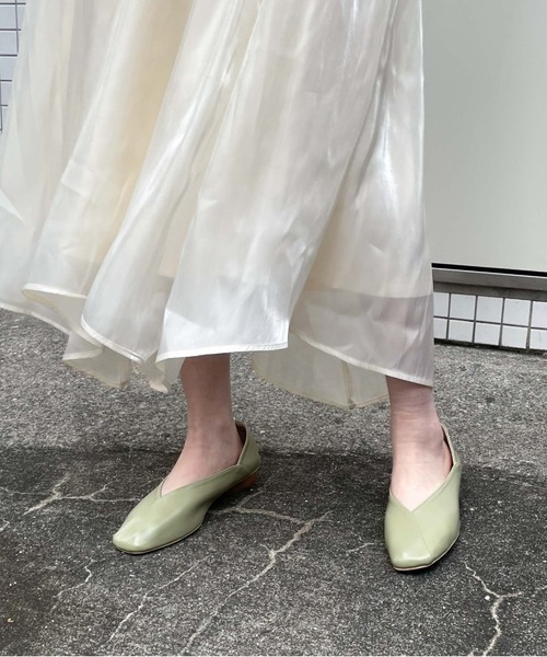 archives（アルシーヴ）の「アシメパンプス（パンプス・レディース・アイボリー/ブラック/ミント・MEDIUM/LARGE）」の18枚目の写真