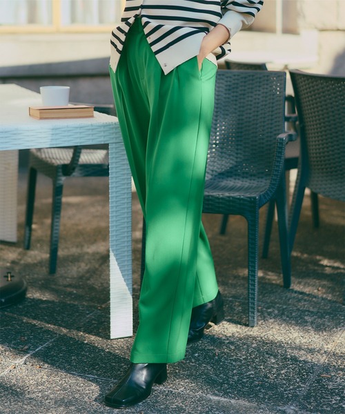 ウエストタックセミワイドパンツ