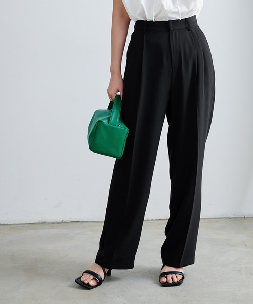 ウエストタックセミワイドパンツ