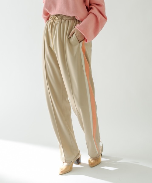 mystic（ミスティック）の「ジャジーラインパンツ（スウェットパンツ・レディース・ベージュ/ブルー・FREE）」の9枚目の写真
